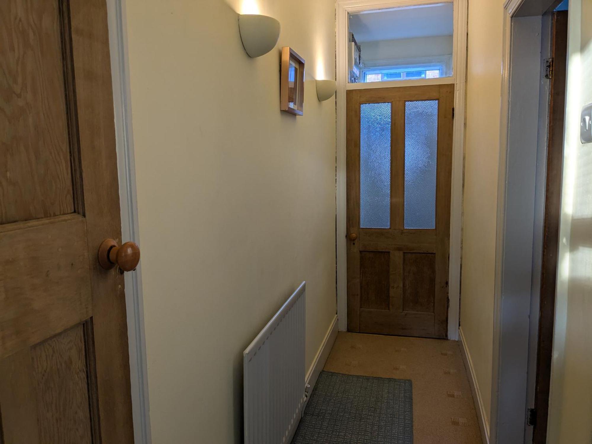 Apartment With Outside Patio And Car Space 杜伦 外观 照片